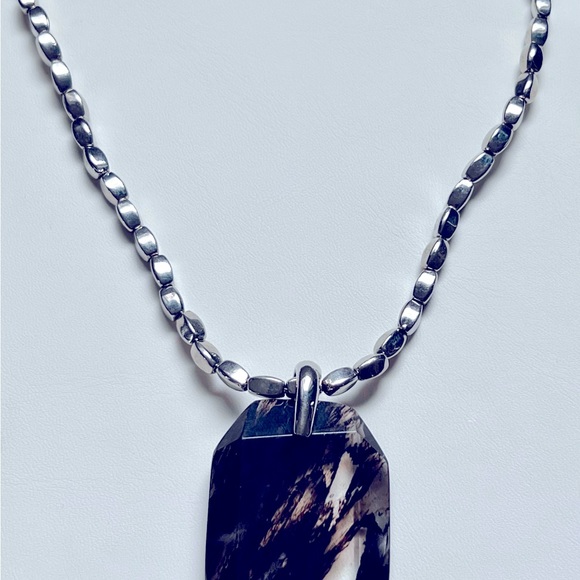 🤎 NWT Marbled Agate Pendant Necklace with Rectangular Beaded Enamel Chain - Picture 4 of 6
